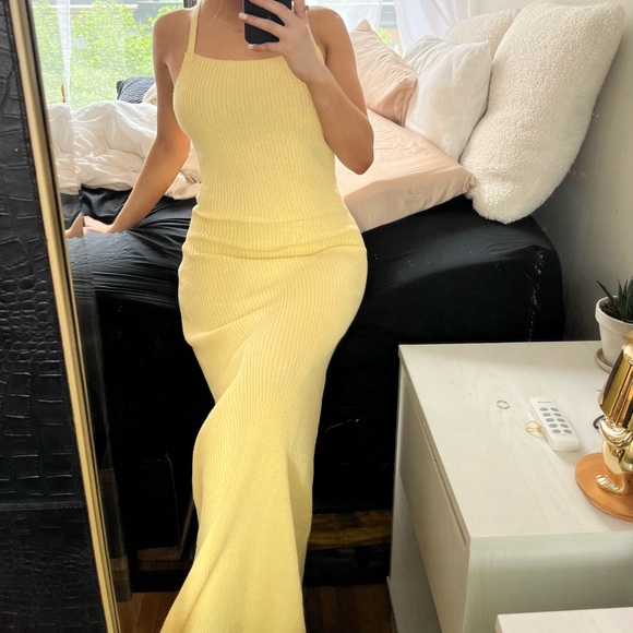 Yellow Backless Maxi Dress - LineByK - Picture 3 of 4